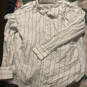 H&M long sleeve button down women’s top